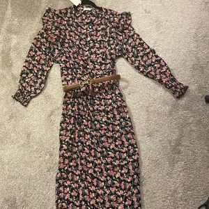 NWT Sonmer Luxury flowy dress